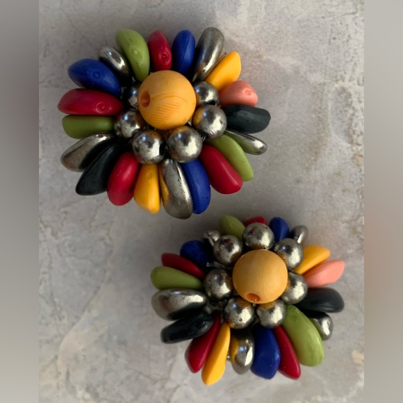 Vintage Jewelry - Vintage Multicolor Cluster Earrings